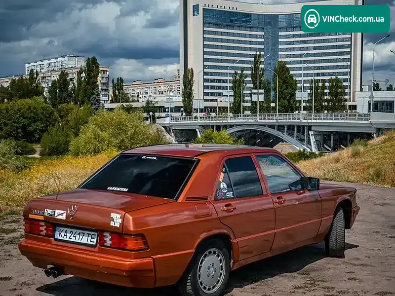 Mercedes-Benz 190 1989, фото з оголошення 2 з 6, VIN WDB20102412007128