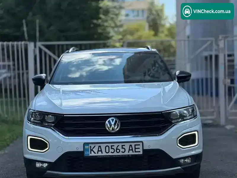 Volkswagen T-Roc 2019, фото з оголошення 2 з 20, VIN WVGZZZA1ZLV036543