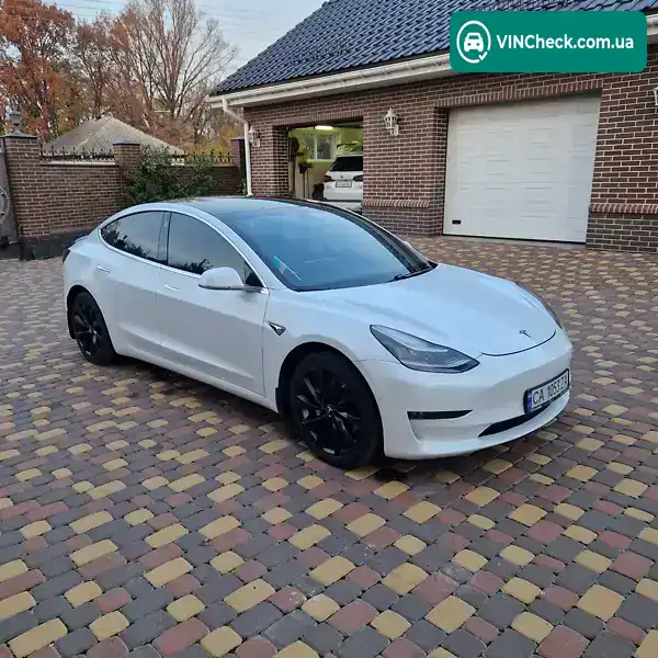 Tesla Model 3 2019, фото з оголошення 1 з 21, VIN 5YJ3E1EB3KF211616