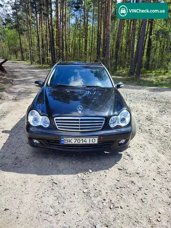 Mercedes-Benz C-Class 2004, фото з оголошення 1 з 15, VIN WDB2032161F607068
