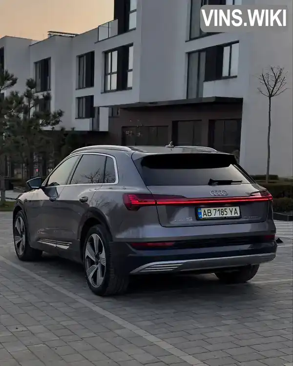 Audi e-tron 2019, фото з оголошення 2 з 21, VIN WAUZZZGE9LB005769