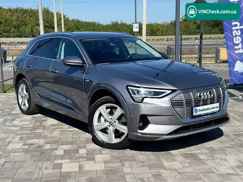 Audi e-tron 2019, фото з оголошення 1 з 20, VIN WAUZZZGE6KB008630