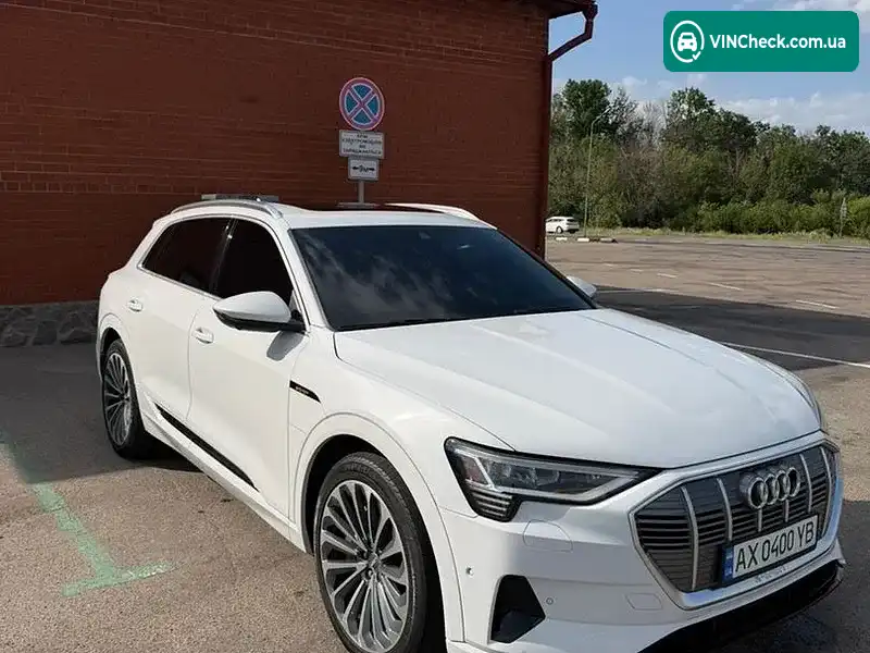 Audi e-tron 2019, фото з оголошення 2 з 12, VIN WA1VAAGE8KB009184