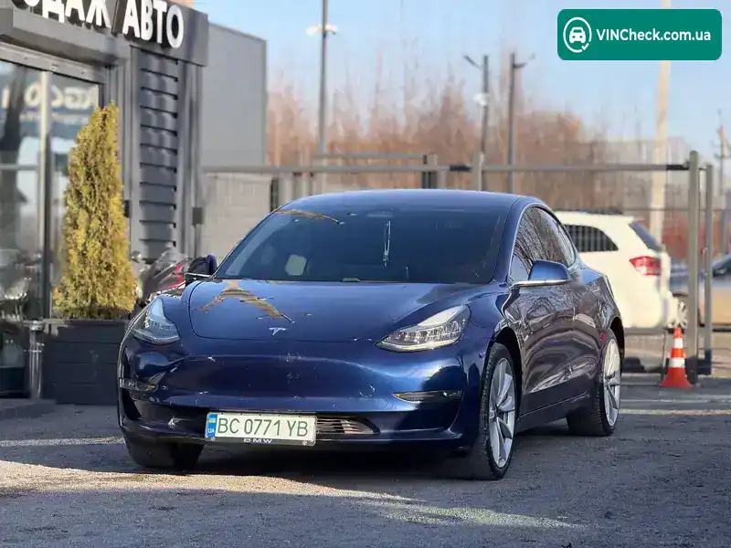 Tesla Model 3 2018, фото з оголошення 2 з 21, VIN 5YJ3E1EA3JF004701