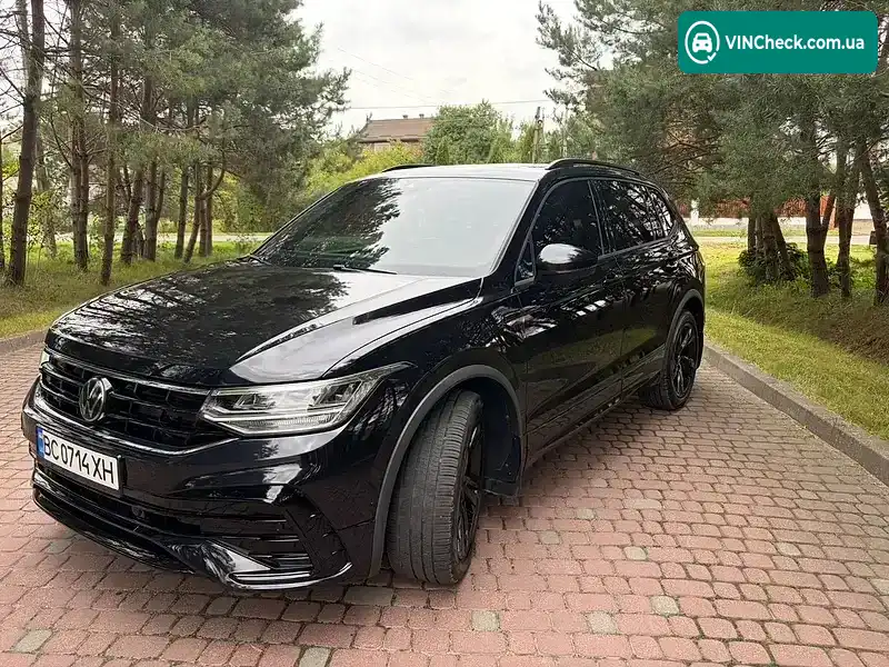 Volkswagen Tiguan 2023, фото з оголошення 2 з 18, VIN 3VVCB7AX4PM138015