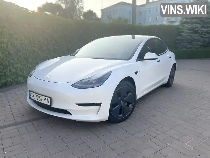 Tesla Model 3 2022, фото з оголошення 1 з 21, VIN 5YJ3E1EB2NF179861