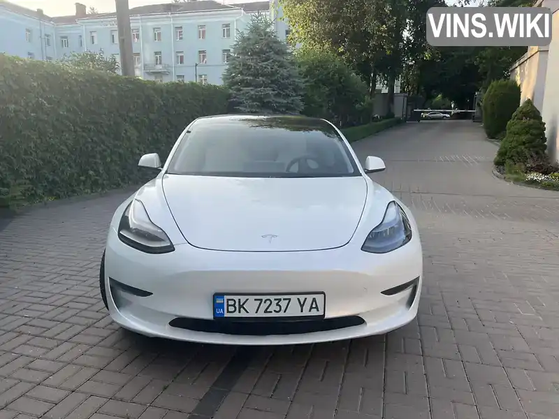 Tesla Model 3 2022, фото з оголошення 2 з 21, VIN 5YJ3E1EB2NF179861