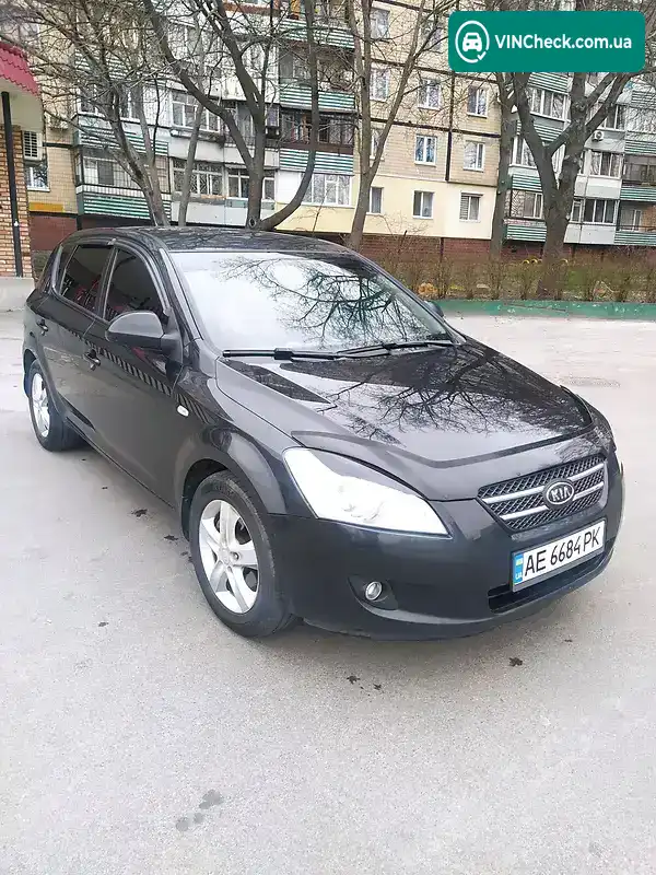 Kia Ceed 2008, фото з оголошення 1 з 10, VIN Y6LFF24228L004053