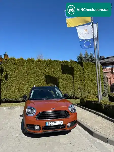 MINI Countryman 2017, фото з оголошення 1 з 21, VIN WMZYS7C3XH3B62730