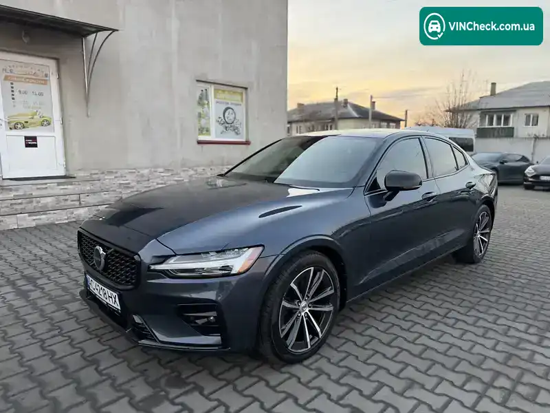Volvo S60 2021, фото з оголошення 1 з 21, VIN 7JR102TZ3MG119797