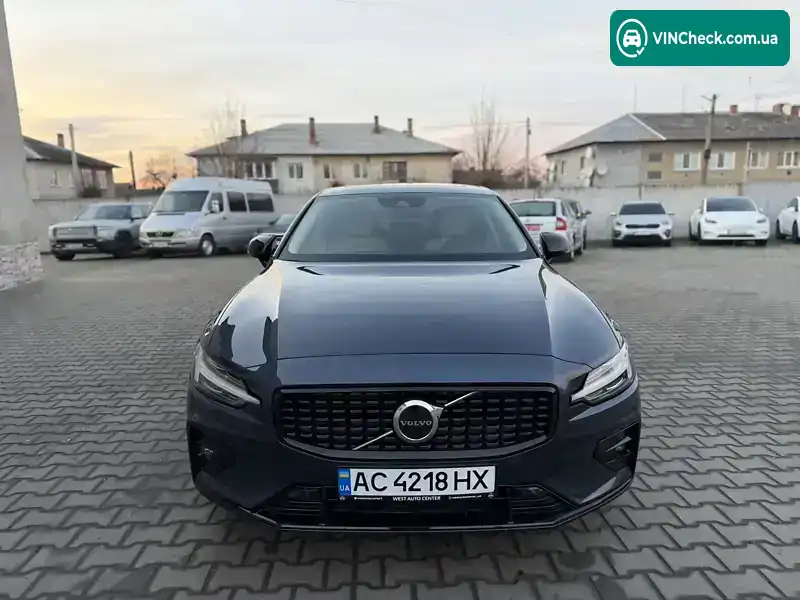 Volvo S60 2021, фото з оголошення 2 з 21, VIN 7JR102TZ3MG119797