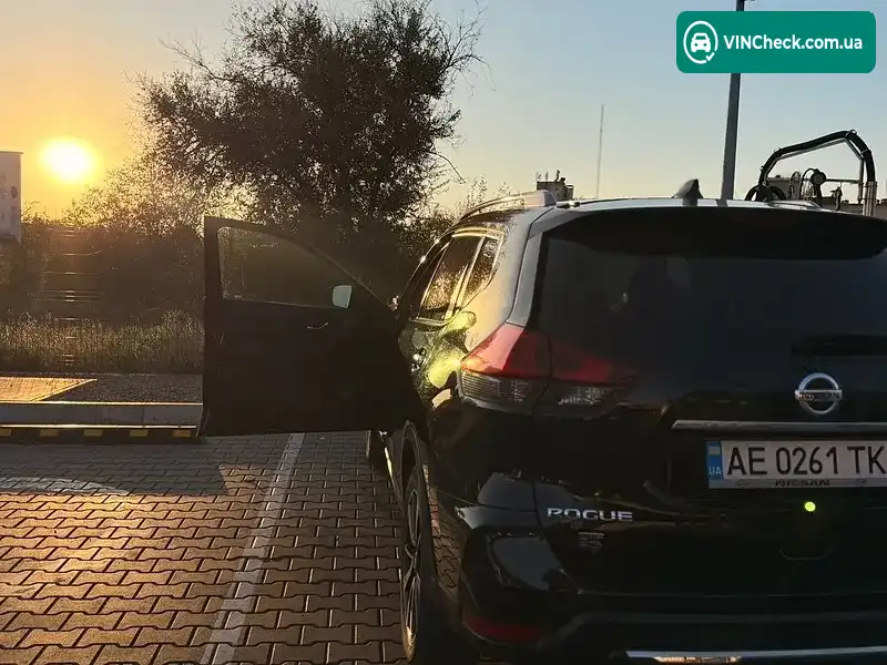 Nissan Rogue 2019, фото з оголошення 2 з 8, VIN 5N1AT2MT1KC810228