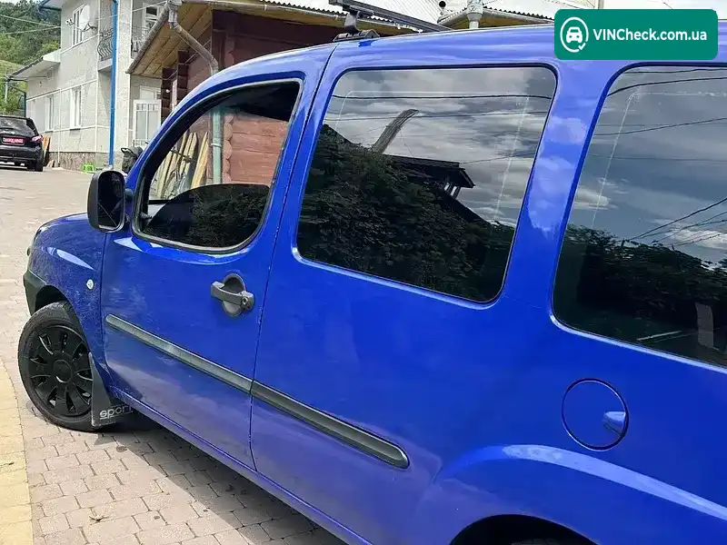 Fiat Doblo 2004, фото з оголошення 2 з 10, VIN ZFA22300005267659