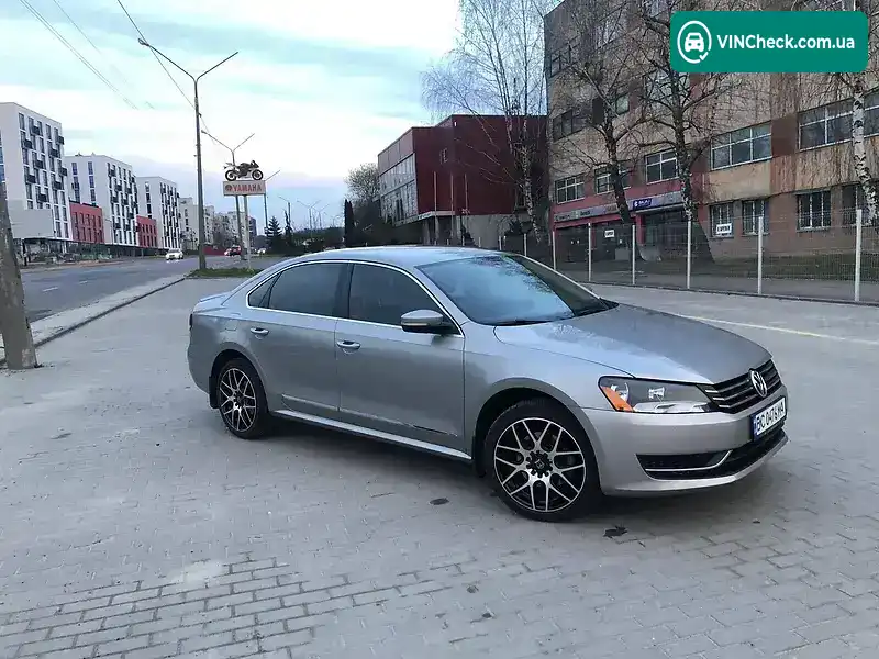 Volkswagen Passat 2013, фото з оголошення 1 з 20, VIN 1VWBP7A32EC002079