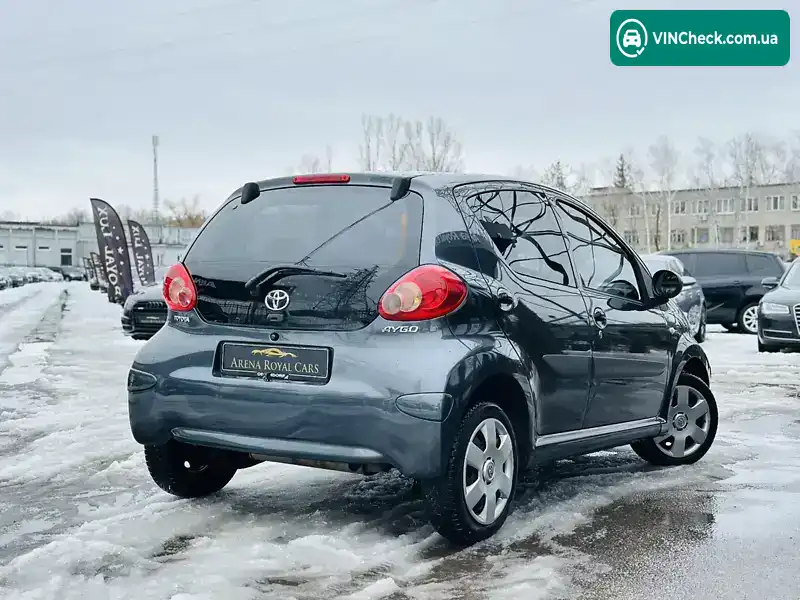 Toyota Aygo 2006, фото з оголошення 2 з 21, VIN JTDKP18C60N005411