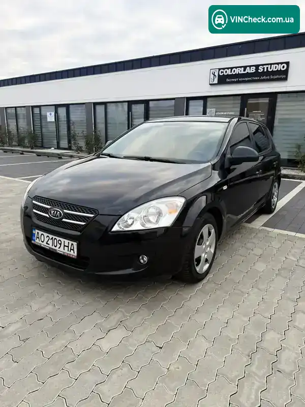 Kia Ceed 2007, фото з оголошення 1 з 21, VIN U5YFF24128L079971