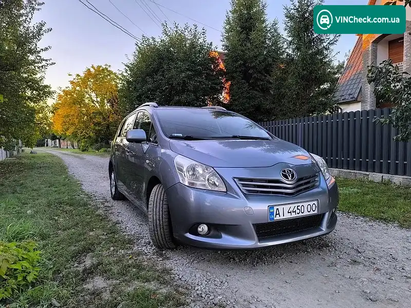 Toyota Verso 2011, фото з оголошення 2 з 20, VIN NMTDD26R90R059258
