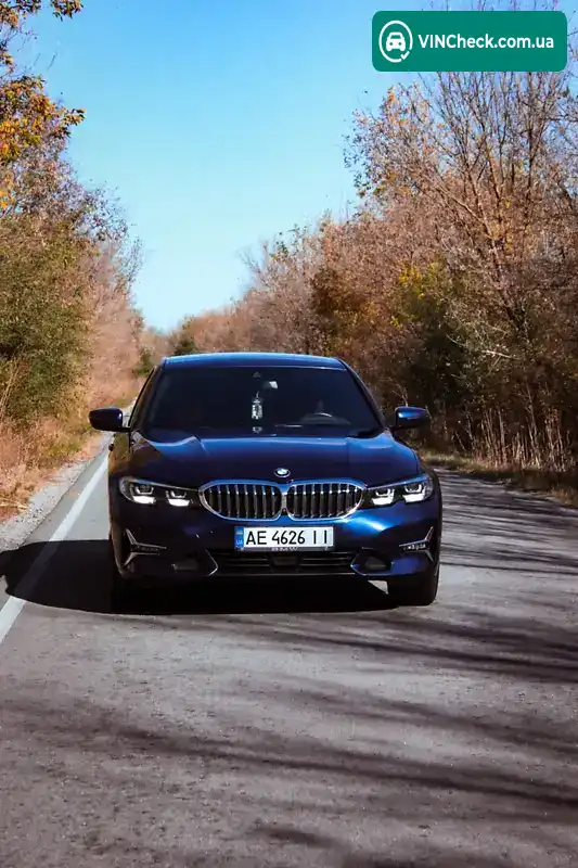 BMW 3 Series 2019, фото з оголошення 1 з 12, VIN WBA5V710XLFH40350