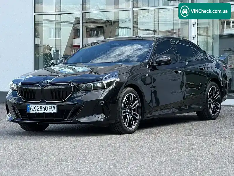 BMW 5 Series 2025, фото з оголошення 1 з 21, VIN WBA31FL080CV60935