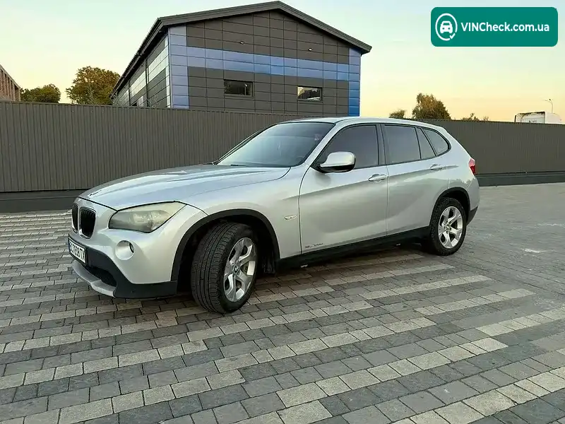 BMW X1 2011, фото з оголошення 2 з 13, VIN WBAVP3100BVP72227