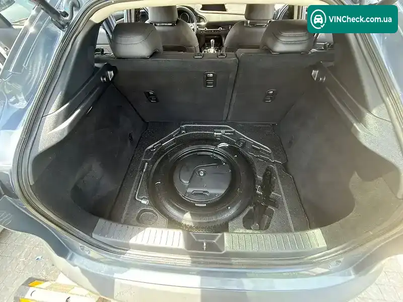 Mazda CX-30 2020, фото з оголошення 2 з 20, VIN 3MVDMBDM8MM217750