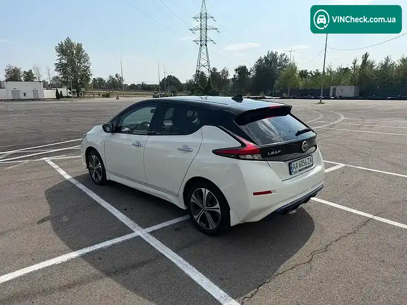 Nissan Leaf 2021, фото з оголошення 2 з 13, VIN SJNFAAZE1U0131682