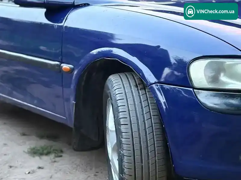 Opel Vectra 1996, фото з оголошення 2 з 13, VIN W0L000038T7537110