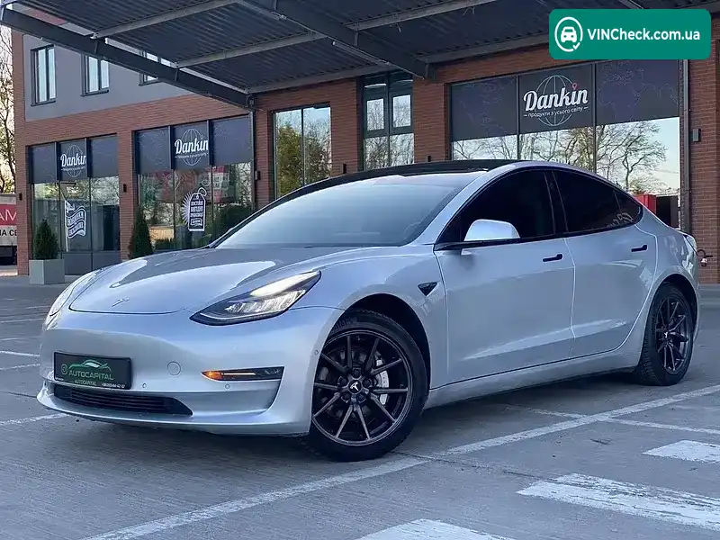 Tesla Model 3 2018, фото з оголошення 2 з 21, VIN 5YJ3E1EA1JF038300