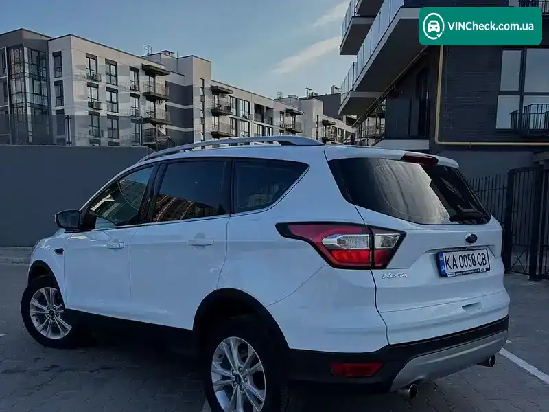 Ford Kuga 2019, фото з оголошення 2 з 21, VIN WF0AXXWPMAKU81386
