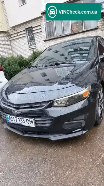 Chevrolet Malibu 2018, фото з оголошення 2 з 21, VIN 1G1ZD5ST1JF277425