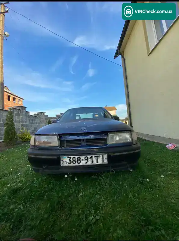 Opel Vectra 1992, фото з оголошення 1 з 8, VIN W0L000087NV141379