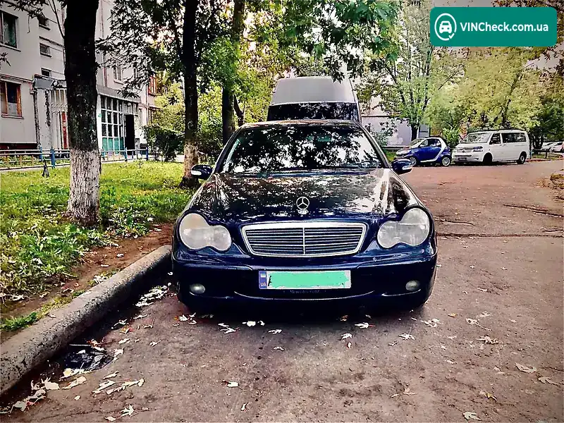 Mercedes-Benz C-Class 2003, фото з оголошення 2 з 9, VIN WDB2030041A504164