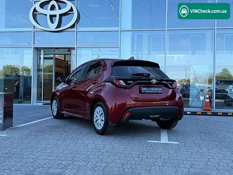 Toyota Yaris 2021, фото з оголошення 2 з 18, VIN VNKKBAC350A140710