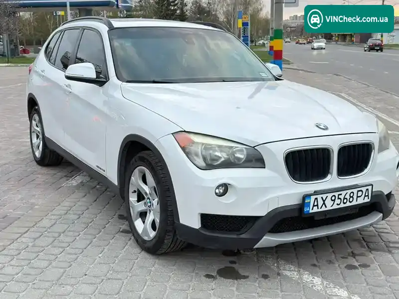 BMW X1 2012, фото з оголошення 1 з 17, VIN WBAVM1C54DVW43741
