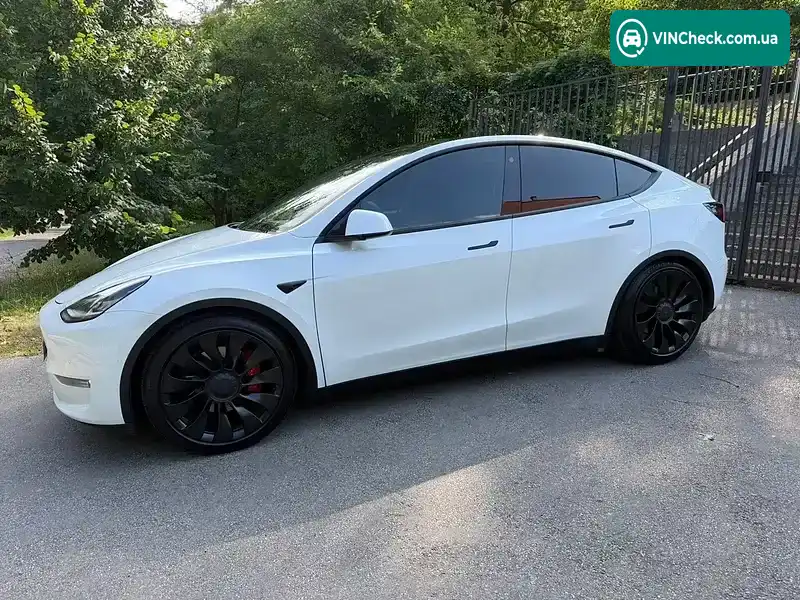 Tesla Model Y 2020, фото з оголошення 1 з 17, VIN 5YJYGDEF4MF098184