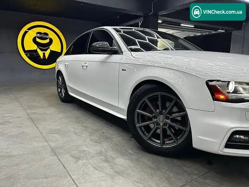 Audi A4 2014, фото з оголошення 2 з 20, VIN WAUFFAFLXFN004971