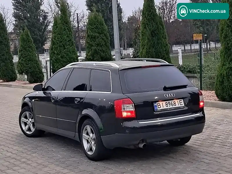 Audi A4 2002, фото з оголошення 2 з 11, VIN WAUZZZ8E32A297180