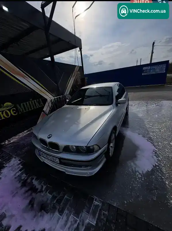 BMW 5 Series 1998, фото з оголошення 1 з 21, VIN WBADD11010BN51792