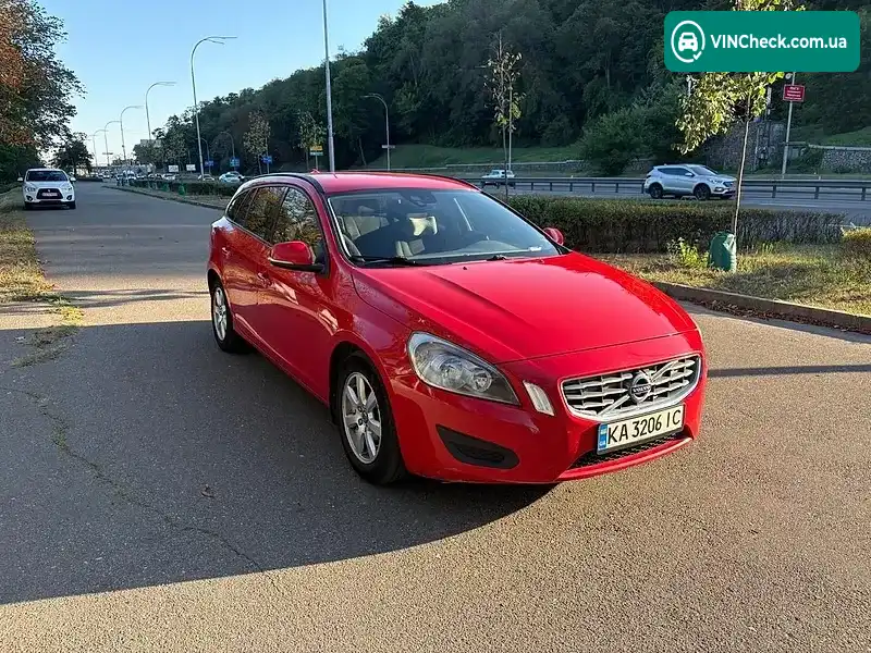 Volvo V60 2011, фото з оголошення 1 з 10, VIN YV1FW84A1C1054017