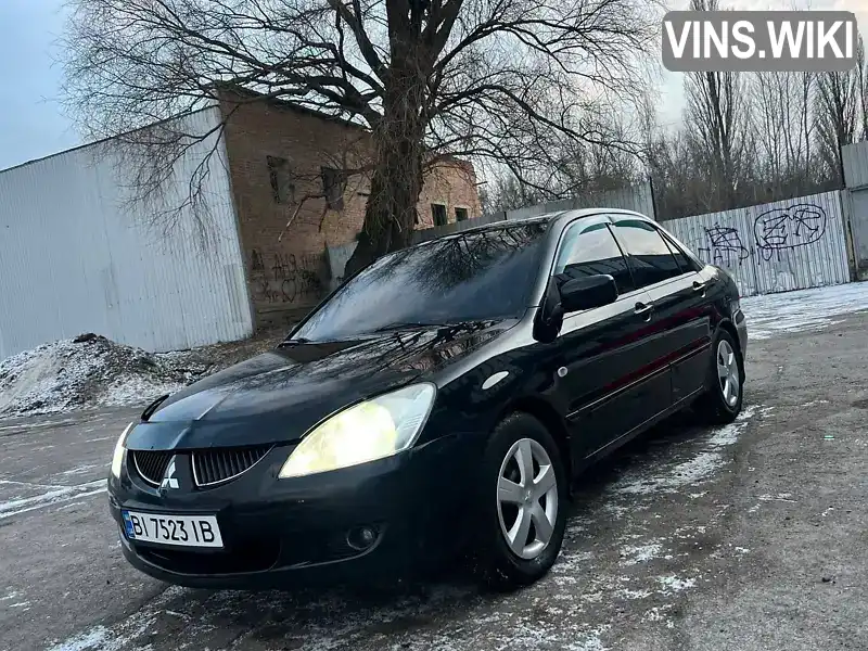 Mitsubishi Lancer 2004, фото з оголошення 2 з 18, VIN JMBSRCS3A5U005194