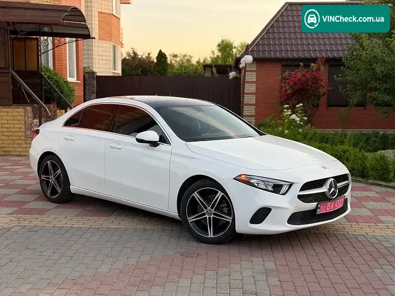 Mercedes-Benz A-Class 2019, фото з оголошення 2 з 20, VIN WDD3G4EB9KW014513