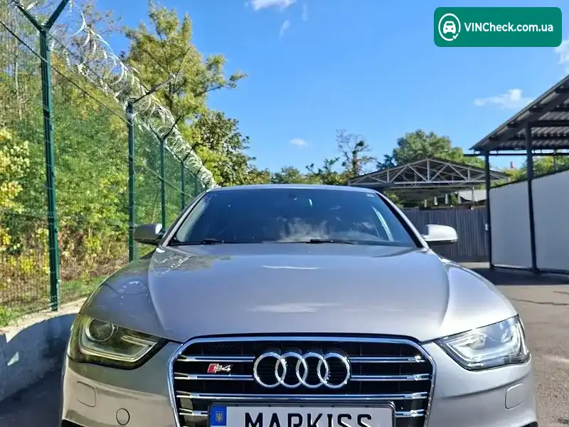 Audi A4 2015, фото з оголошення 1 з 12, VIN WAUAFAFL9GN002608
