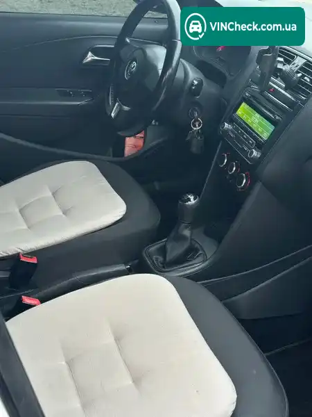 Volkswagen Polo 2012, фото з оголошення 2 з 20, VIN XW8ZZZ61ZDG035987