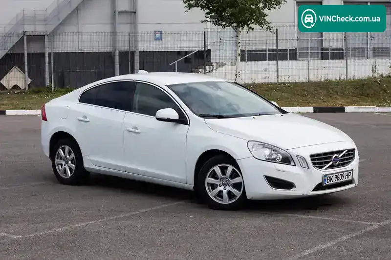 Volvo S60 2013, фото з оголошення 2 з 20, VIN YV1FS45HBD2196686