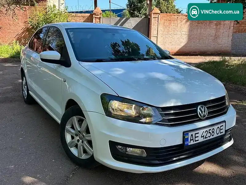 Volkswagen Polo 2017, фото з оголошення 1 з 8, VIN XW8ZZZ61ZJG008907