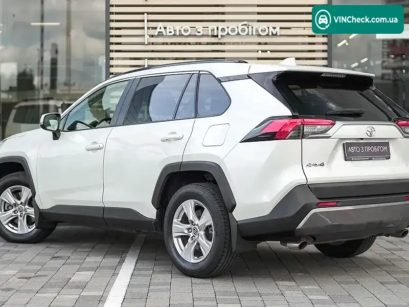 Toyota RAV4 2021, фото з оголошення 2 з 20, VIN JTMR43FV90D022717
