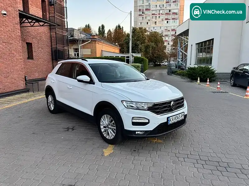 Volkswagen T-Roc 2021, фото з оголошення 1 з 8, VIN WVGZZZA1ZMV146845