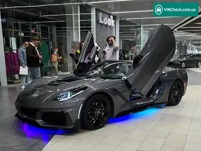 Chevrolet Corvette 2014, фото з оголошення 1 з 17, VIN 1G1YF3D75F5110556