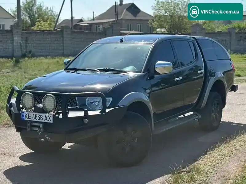 Mitsubishi L 200 2011, фото з оголошення 1 з 10, VIN MMCJNKB40BDZ29343