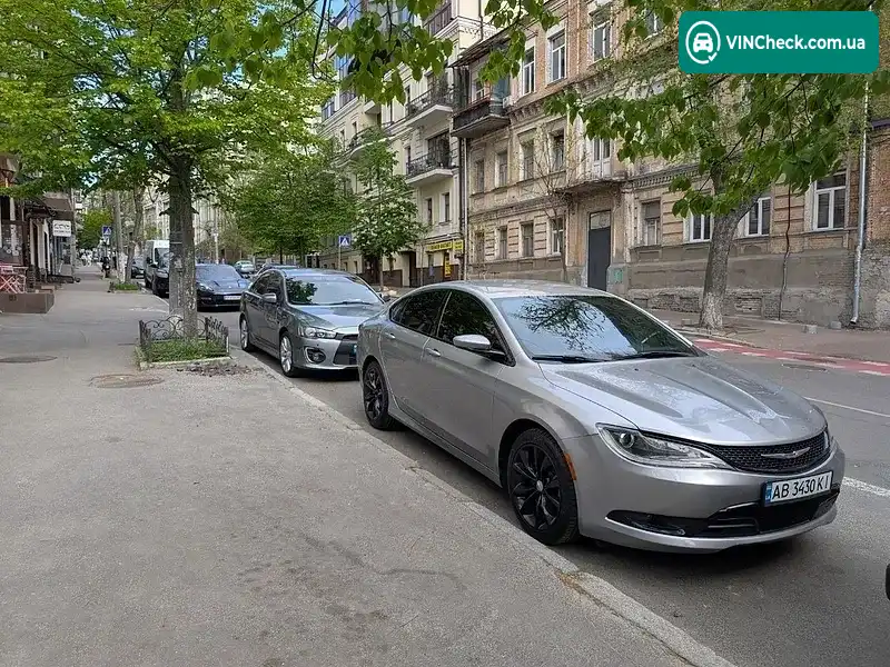 Chrysler 200 2014, фото з оголошення 1 з 20, VIN 1C3CCCBG8FN505381